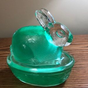 Vintage GAC Green Glass Bunny trinket box 2001
